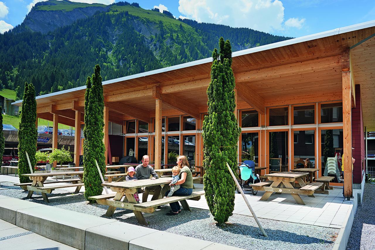 Hotel Reka-Feriendorf Lenk im Simmental Exterior foto